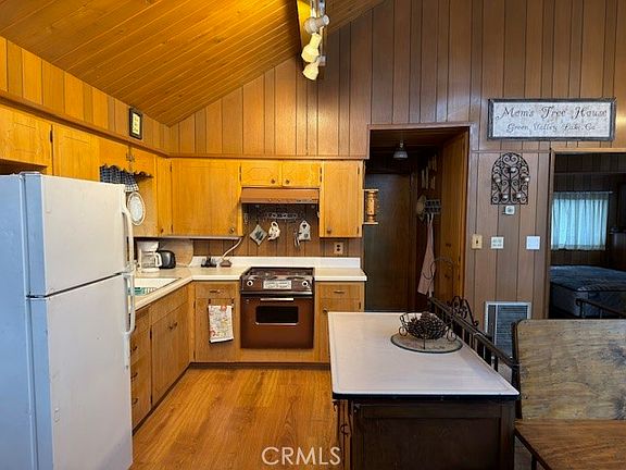 5th image of 719 Ridge Way