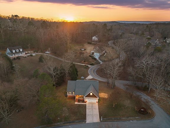3rd image of 2801 Chapel Bend Dr