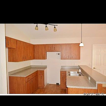 4th image of 2537 County Road 402