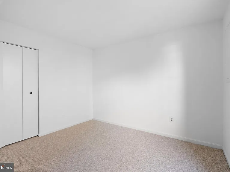 2636 E Side Dr — Photo 24