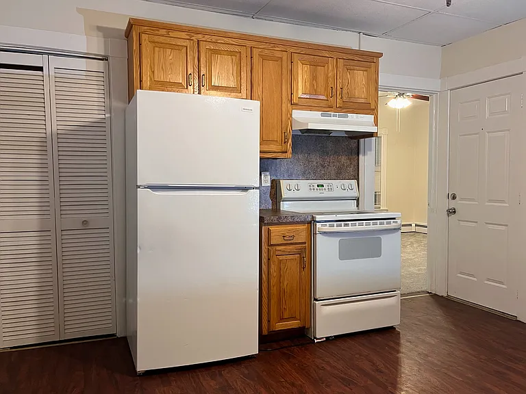 144 Dwight St — Photo 3