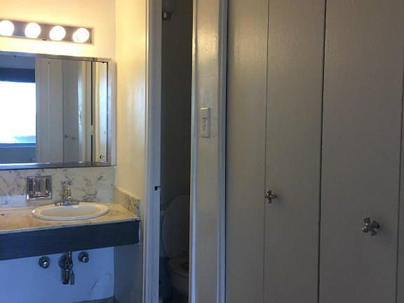 3rd image of 300 E 40th St APT 6G
