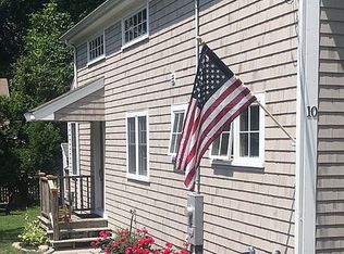 10 Elmore Rd, Hingham, MA 02043