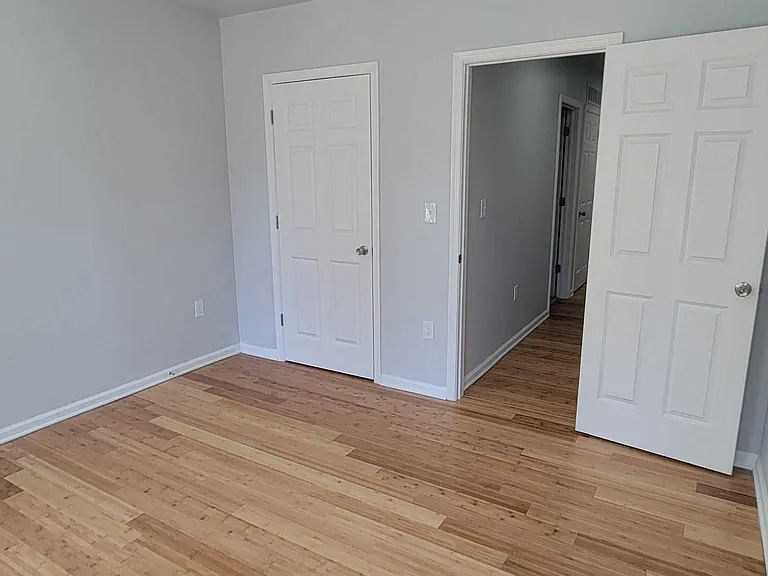1626 W Saratoga St — Photo 8