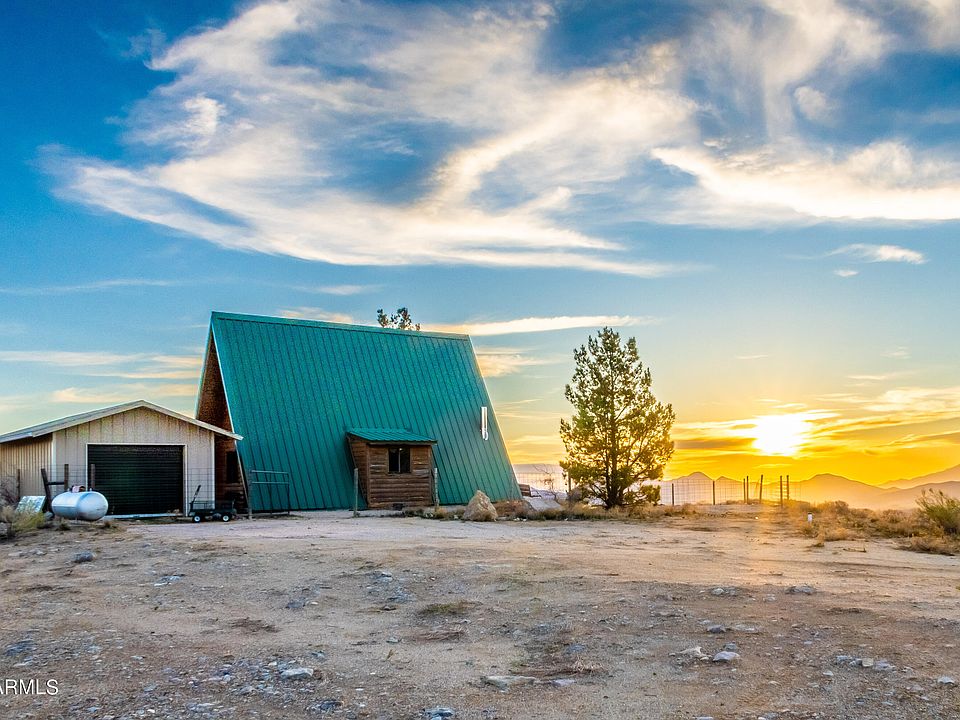 762 N Mountain Lion Pass, Winkelman, AZ 85192 Zillow