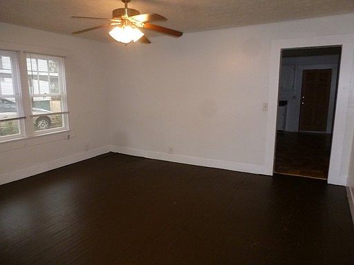 2nd image of 209 Peachtree St