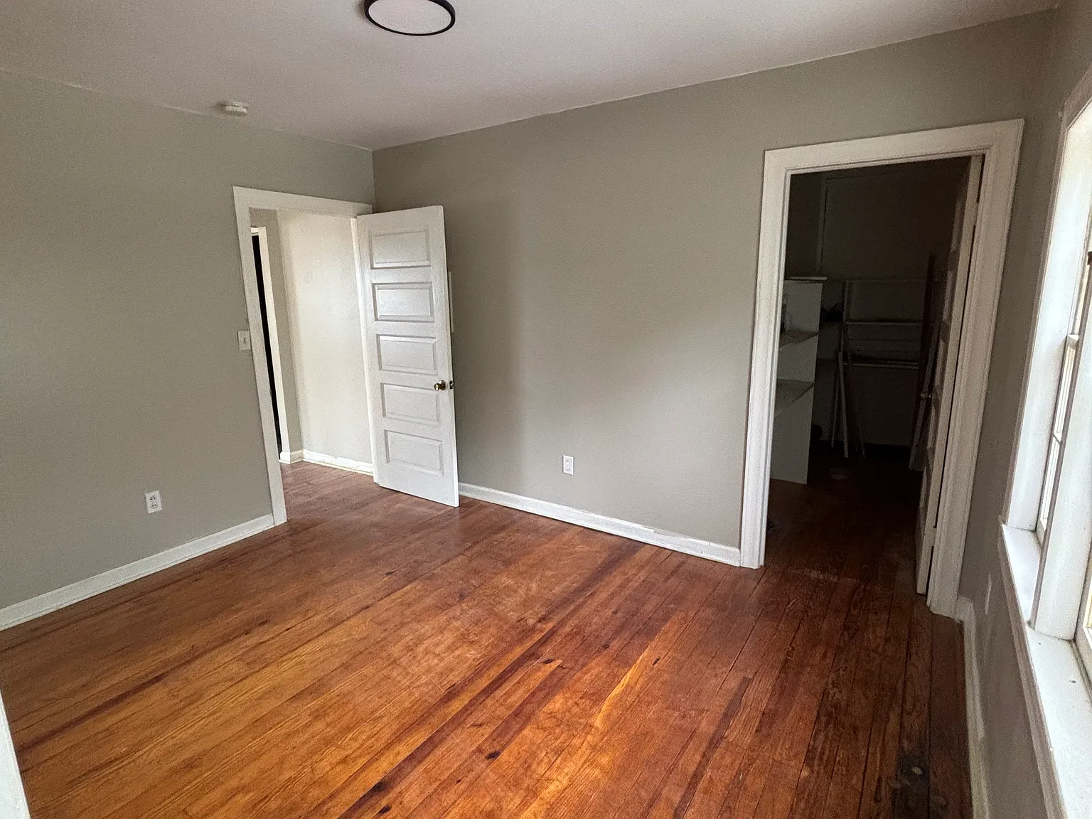 1 bed, 1.0 bath, $1,200 — Photo 4