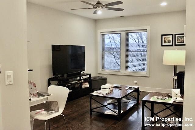 1st image of 3923 N Janssen Ave #3N