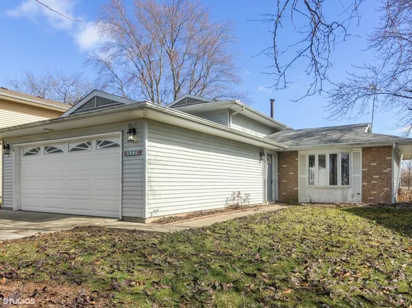 852 Mulford Ln, Joliet, IL 60431
