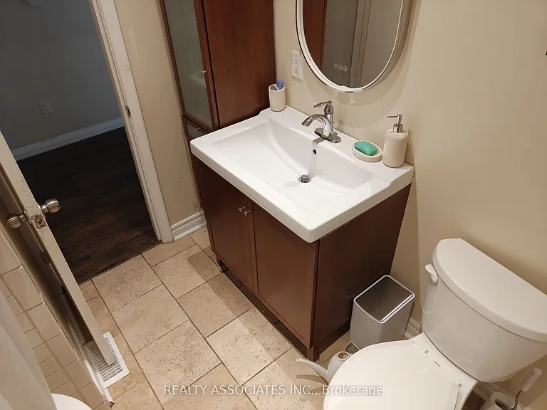 69 Cornerbrook Dr S — Photo 15