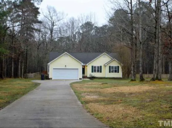 130 Camden Dr, Youngsville, NC 27596