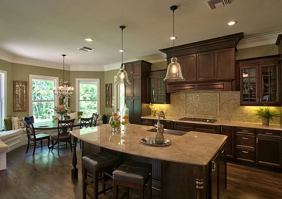 5th image of 1555 Escadrille Dr