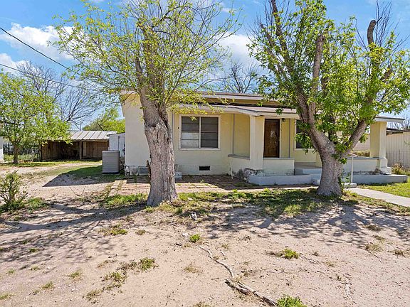 4th image of 209 Larson Dr