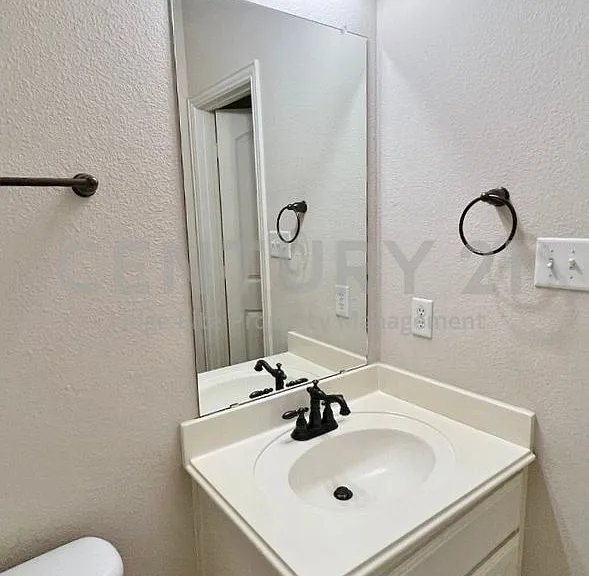 2500 Rockbrook Dr #40 — Photo 23