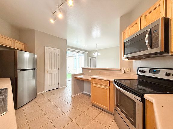 5th image of 4374 E Spawn Ln