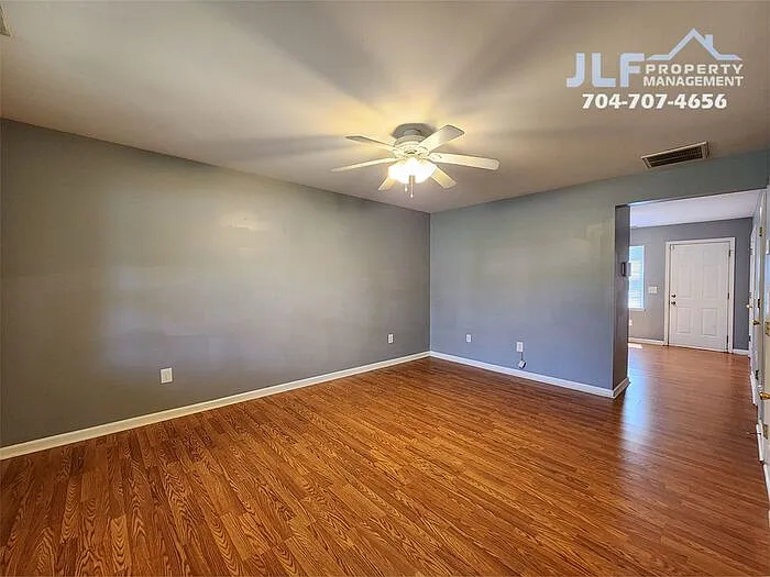 2508 S Ridge Ave — Photo 3