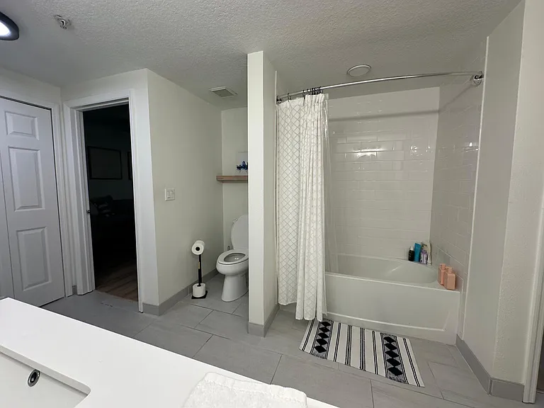 2010 E Palm Ave #14204 — Photo 13