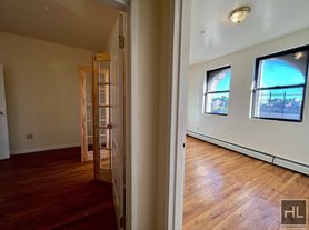 1285 Fulton St