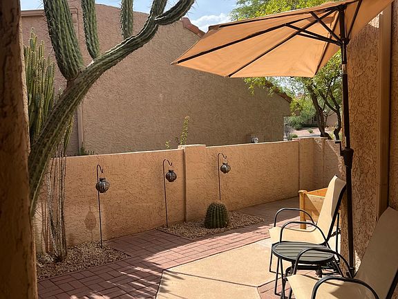 4th image of 308 E Larkspur Ln