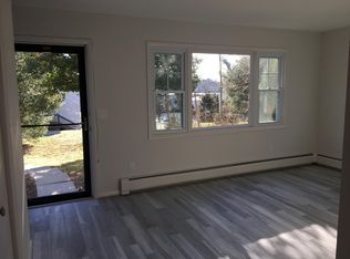 32 Lincoln St, North East, PA