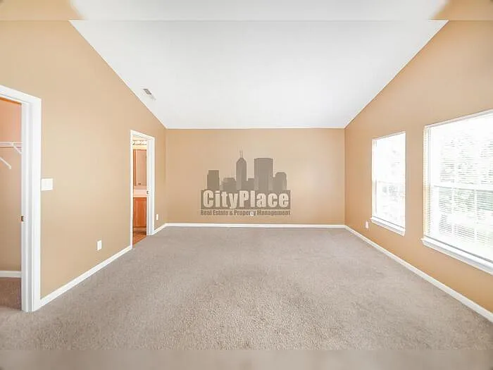 4324 Blue Spruce Ct — Photo 22