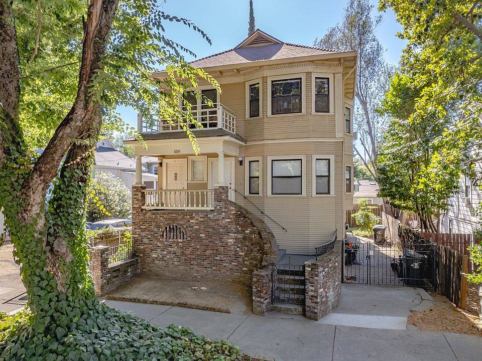 1st image of 609 14th St Unit B