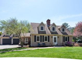 19 Huntsbridge Rd, North Attleboro, MA 02760