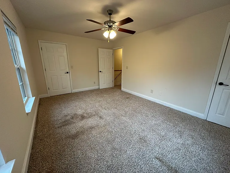 101 Hyde Park Ln — Photo 7