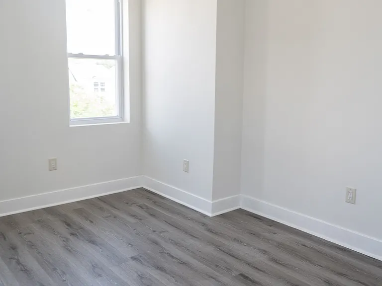 723 N 40th St #3 — Photo 9