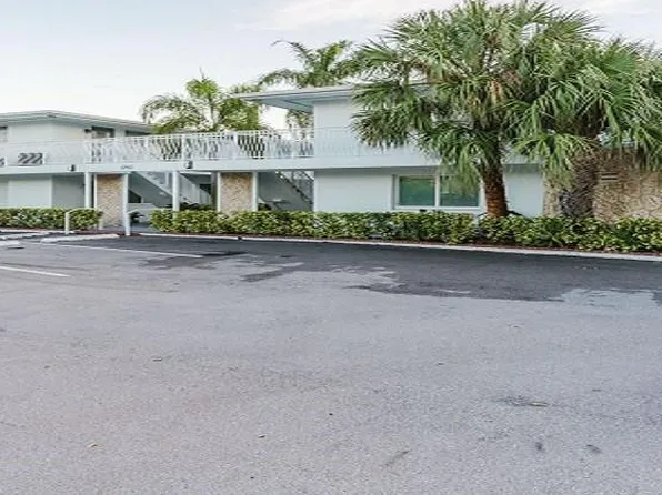 2050 NE 39th Street #102, Fort Lauderdale, FL 33308