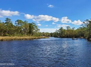 444 Tarpon Pointe Rd, Bath, NC 27808