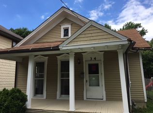 34 N Gifford St, Elgin, IL 60120