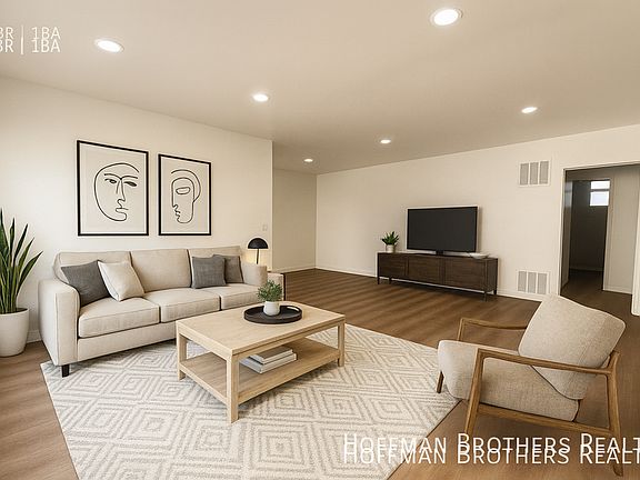3rd image of 3636 Mentone Ave APT 3