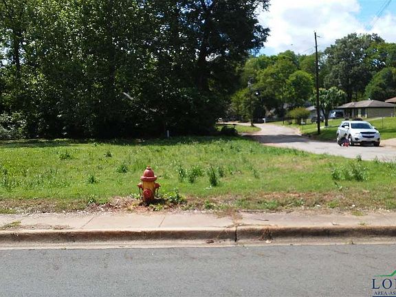 5th image of Youngsdale Cir