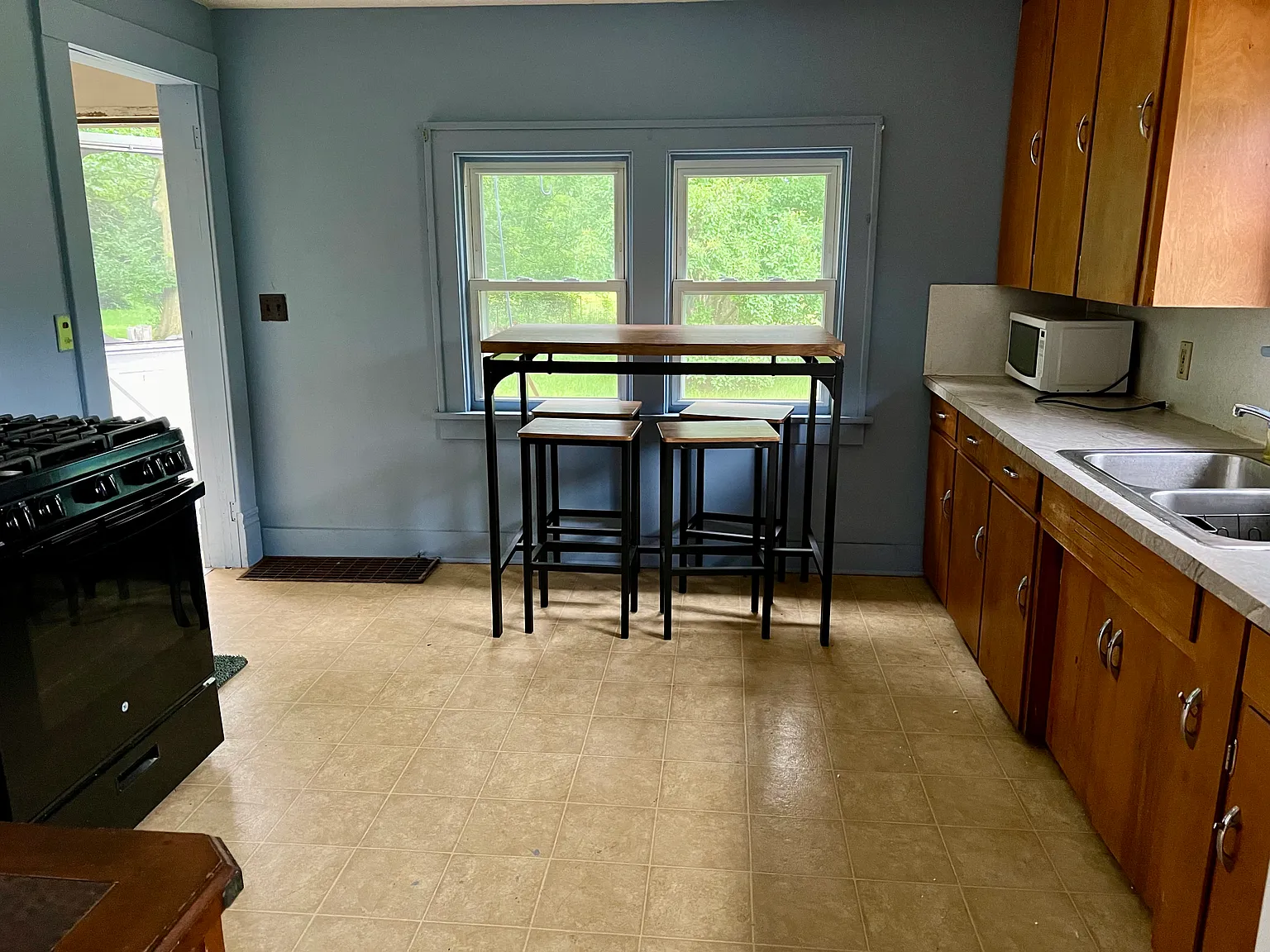 2 bed, 1146 sqft, $700 — Photo 3
