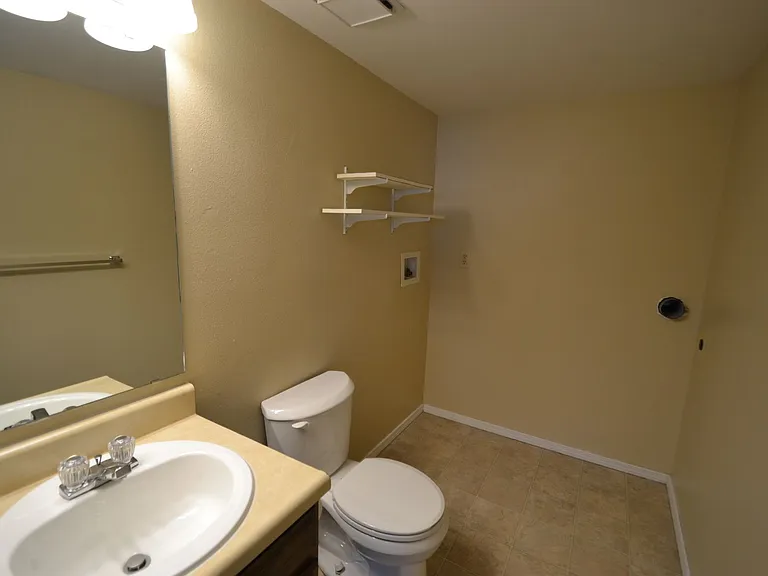 3535 Sydney Ter — Photo 13