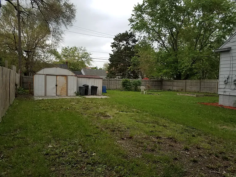 1576 College Ave — Photo 6