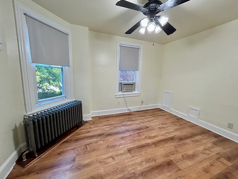 5010 Pulaski Ave — Photo 34
