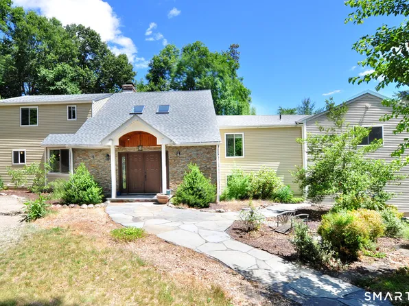 4 Tennyson Drive, Granby, CT 06035
