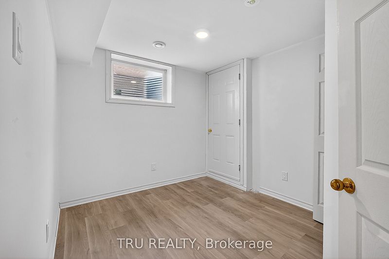 Ottawa House for rent - 3 Bedrooms — photo 12