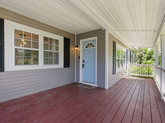 3rd image of 203 Fuzzy Duck Rd