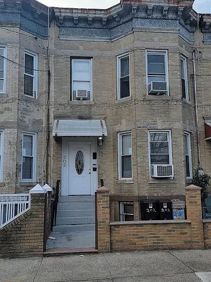 2nd image of 202 Eldert Ln