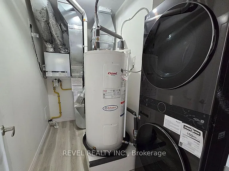 289 Chatham St #B — Photo 10