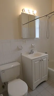 Rented by Karten Real Estate Services LLC | media 12