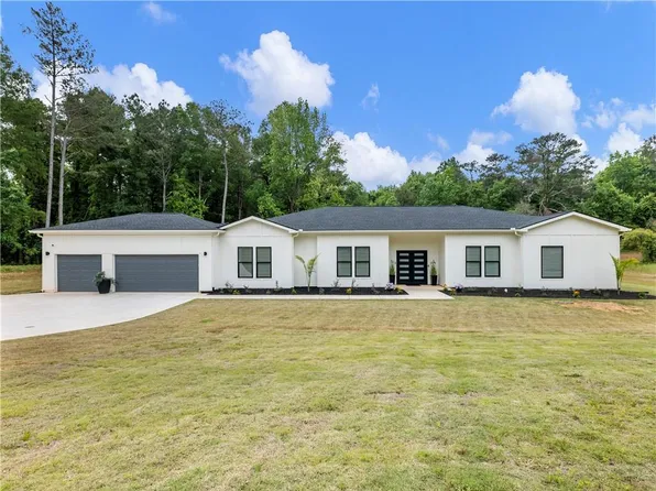 586 Cook Dr, Ellenwood, GA 30294