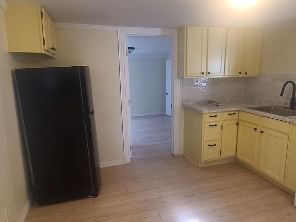 Wheeler cottage A newer fridge