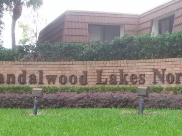 197 Charter Way, West Palm Beach, FL 33407