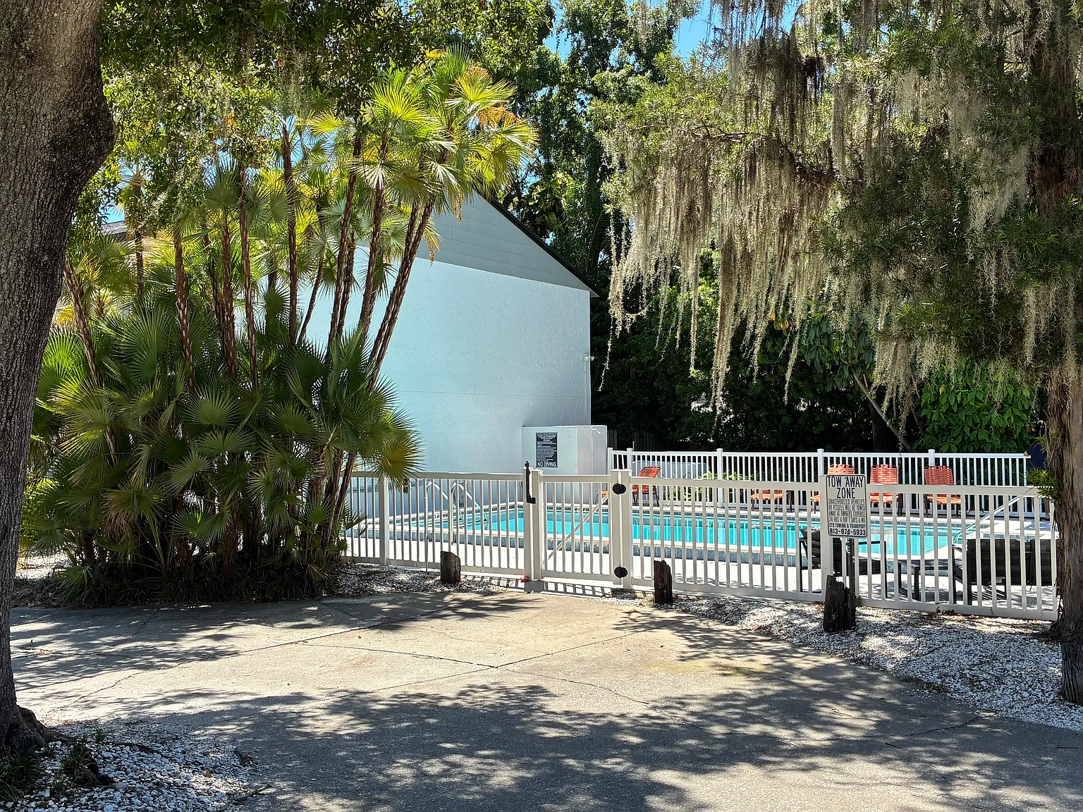 2 bed, 852 sqft, $1,850 — Photo 2
