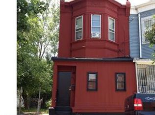 815 N 2nd St, Camden, NJ 08102