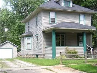 218 2nd Ave photo 1